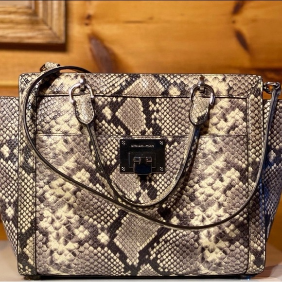Michael Kors Snakeprint Handbag/Crossbody - Picture 1 of 4